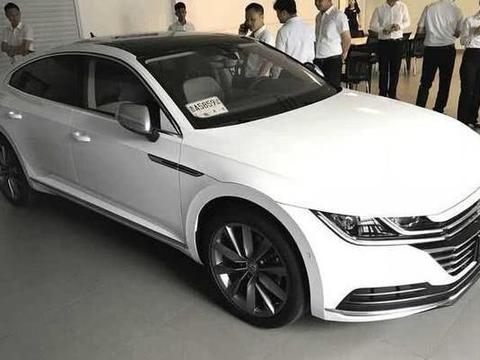 新款CC上市颜值是真没有说的，价格也是一样的美丽