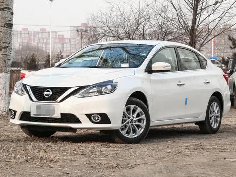 “移动沙发”和“弯道之王”该如何妥协？昂克赛拉PK日产轩逸