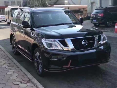 霸气改装：18款日产途乐Y62，改装黑武士包围。