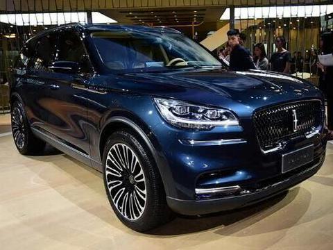 这才像老板们的座驾，比揽胜更霸气，上市后，真为宝马奥迪捏把汗