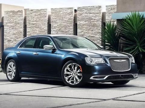 35万以内最具性价比豪车，克莱斯勒300c现金优惠6万元