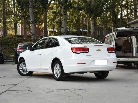 美系车中的黑马，配1.5T加全景天窗，不到17万，实力叫板迈腾