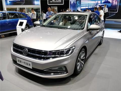 朗逸的死对头来了！只卖10万块更年轻帅气，连速腾凌渡都汗颜