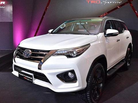 丰田最良心进口车，号称小霸道，越野完爆汉兰达，7座不足30万