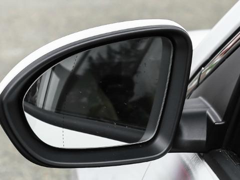 这款车即将上市，配置升级，6安全气囊，CVT，或7万起