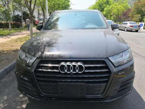 18款奥迪Q7科技感十足 七座SUV价格优惠