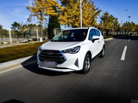 上市不足半月，排队卖一万台，国产车头号黑马，全新车标成亮点