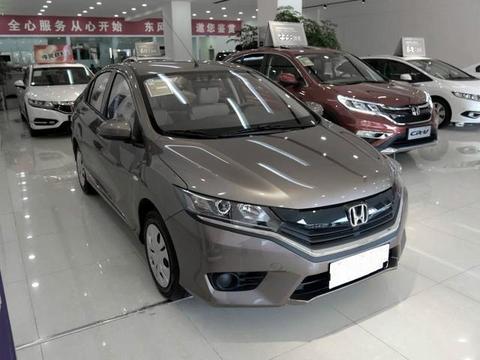 放弃捷达买了这款合资车，比帝豪漂亮十倍，油耗仅4毛，不足7万起