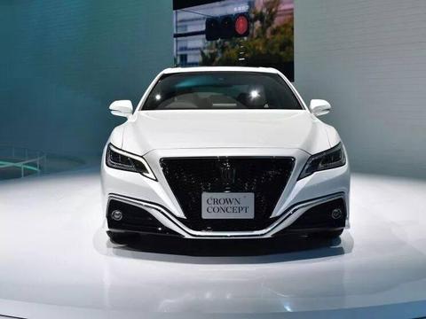 中级轿车又一猛将，此车颜值超E级操控直逼5系，25万或重回巅峰