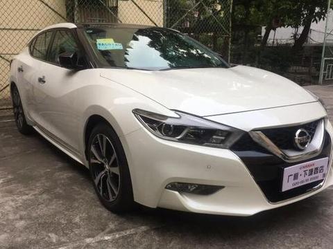 日产的汽车外观确实非常的惊艳，其中蓝鸟就受到了大众的喜欢