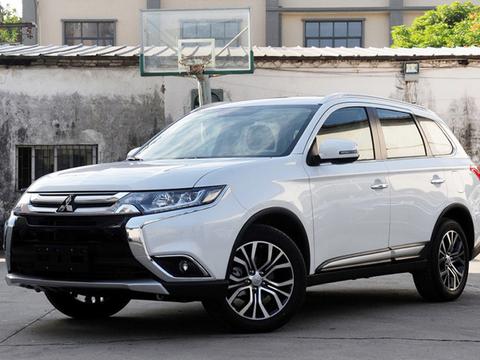 推荐2.4四驱精英版5座  2018款三菱欧蓝德购车手册