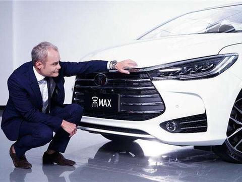 贴上这些丑出天际的车标，再好看的车也丢尽面子，其中一个像只狗