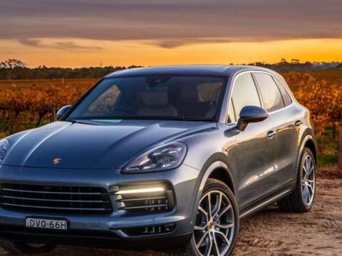 点燃豪华SUV的百团大战，18款保时捷卡宴稳中求胜