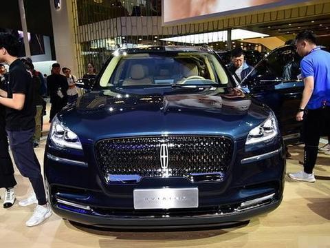 又一黑马SUV来了，比卡宴大气，3.0T+10AT，卖50万，还买啥路虎