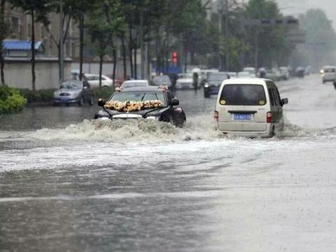大家都知道秋名山上的一位大哥，它的名字叫五菱之光