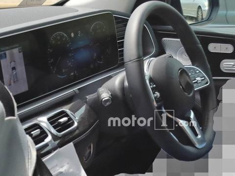 全新一代奔驰GLE内饰大升级，未来科技感没得说