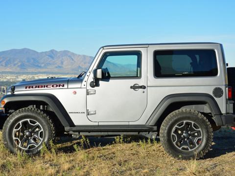 公认的“爬坡王”, 比普拉多还霸气, 如今降21万, 11万却没人买