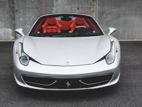 速递!新鲜的“法拉利“资讯全在这，看我就够了