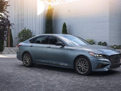 速递!新鲜的“韩系三厢车“资讯全在这，看我就够了