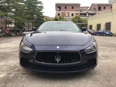 现如今仅售32万，外观造型很拉风，这车绝对能开出超跑的气势