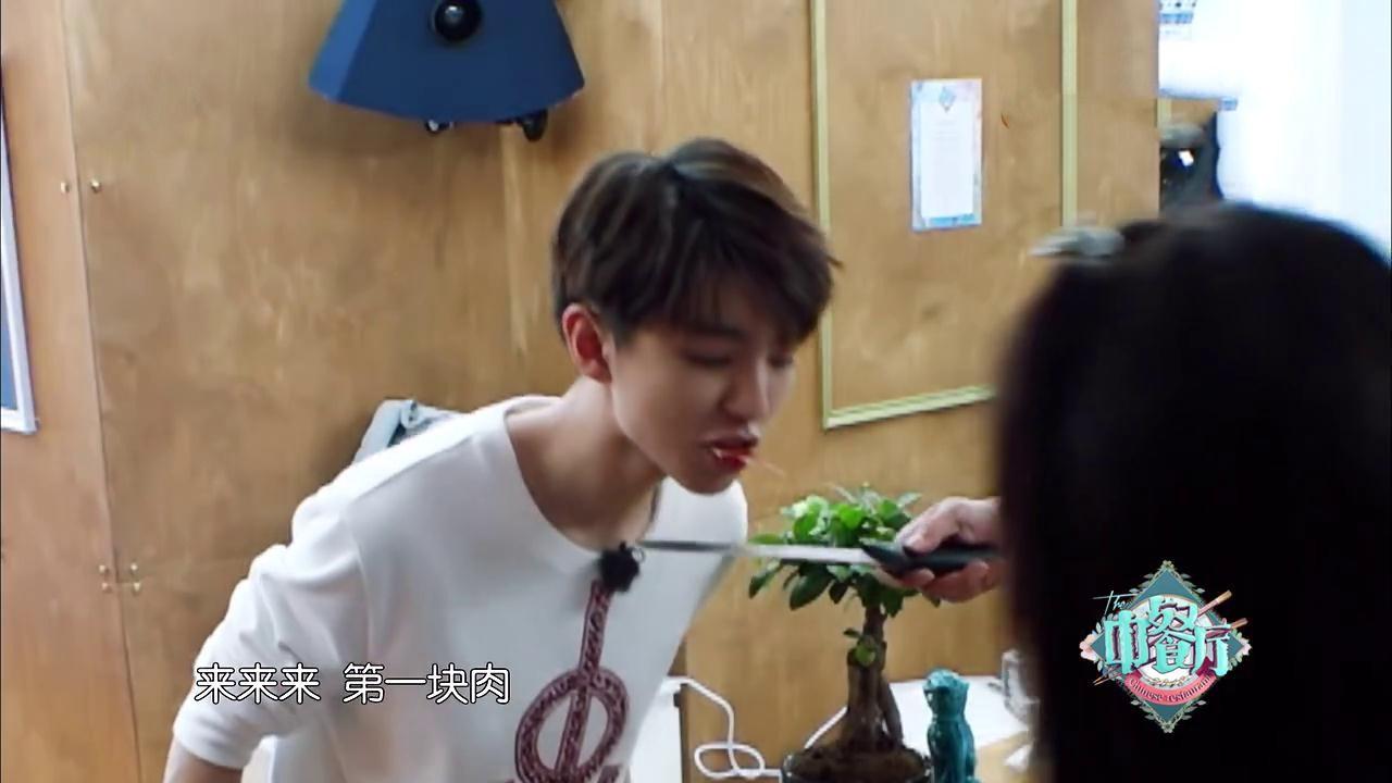 苏有朋韭菜和葱分不清,赵薇带一万五的火腿去