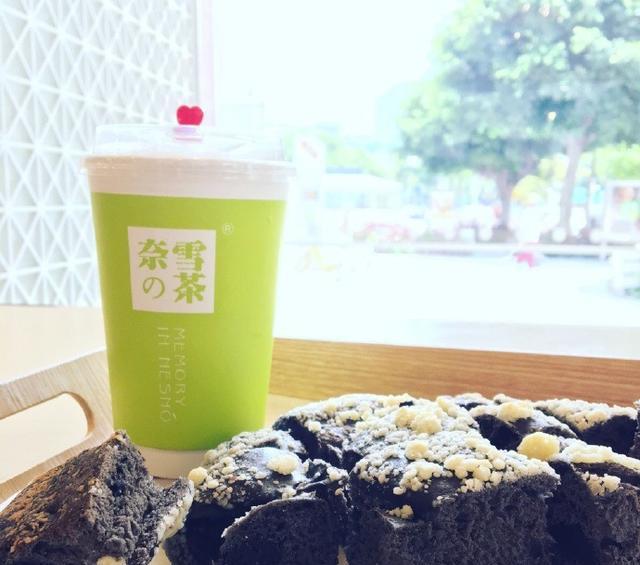 喜茶,奈雪的茶,皇茶等菜单和茶饮有什么区别呢