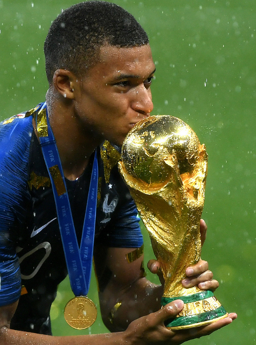 法国队夺冠,姆巴佩功勋卓著,然而他还当不了这