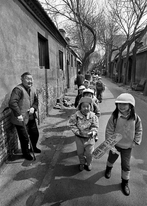 北京胡同的老照片, 每一张都是一个故事|蝈蝈|左邻右舍|北京胡同_新浪新闻