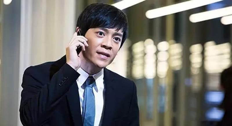 原来他是巍子的儿子，范冰冰刘德华也带不红他，如今32岁被遗忘