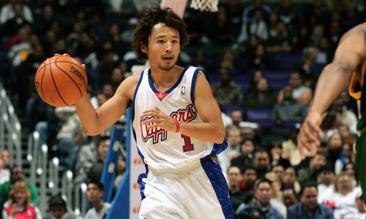 日本队四名篮球球员嫖娼被遣返,篮球队算上替