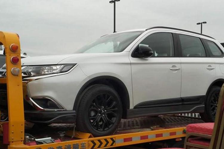 你会在北京车展里看到新款三菱欧蓝德 只有更黑了这一个变化吗