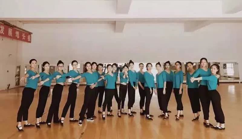 空乘梦 心飞翔!再会,我的华北理工大学轻工学院