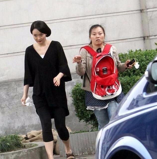 43岁王艳近照,苍老又发福,网友大呼:咋成这样了?