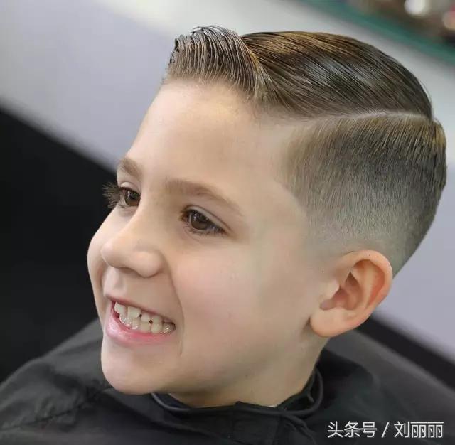 夏天最酷帅小男孩宝宝发型，妈妈们千万不要让你儿子错过