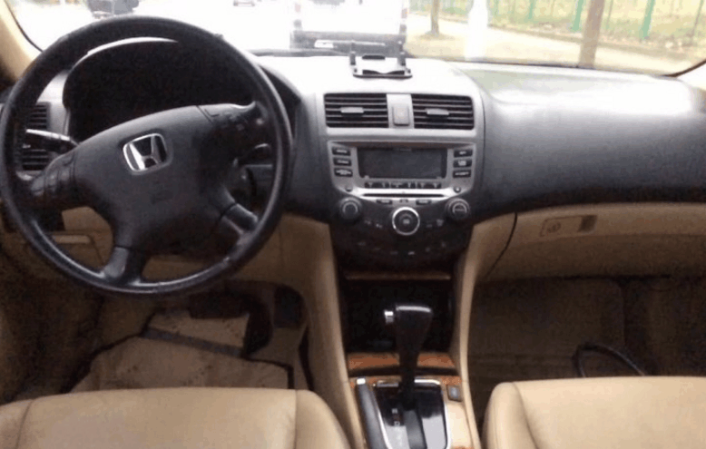 花1万买辆本田雅阁, 开去洗车场洗干净, 再开10年没问题