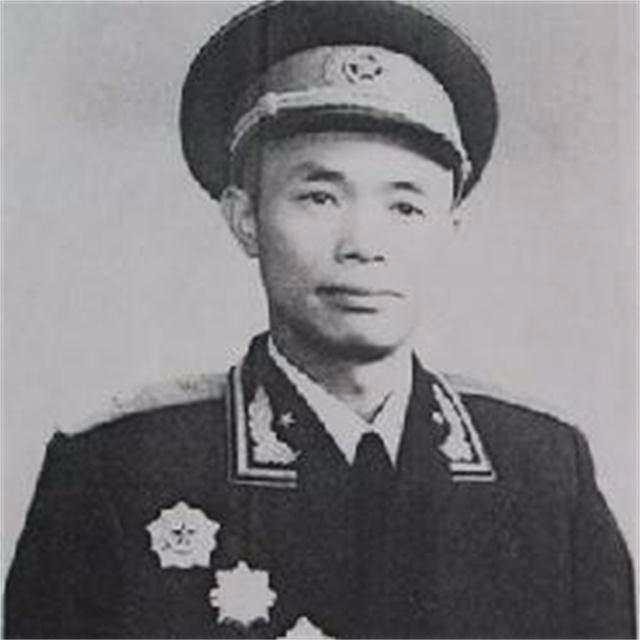 青树坪之战: 钟伟当鱼饵, 白崇禧上钩, 四个师