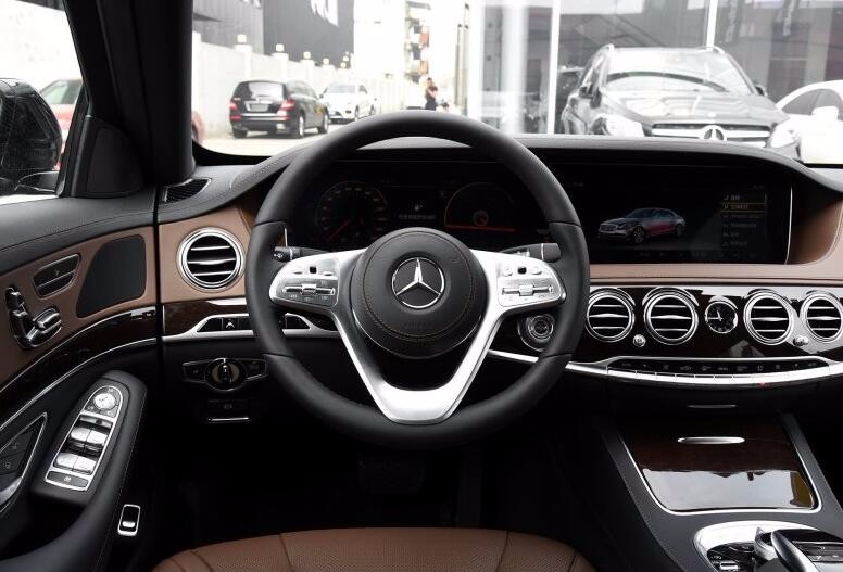 奔驰S换装2.0T发动机 降多少钱你能接受