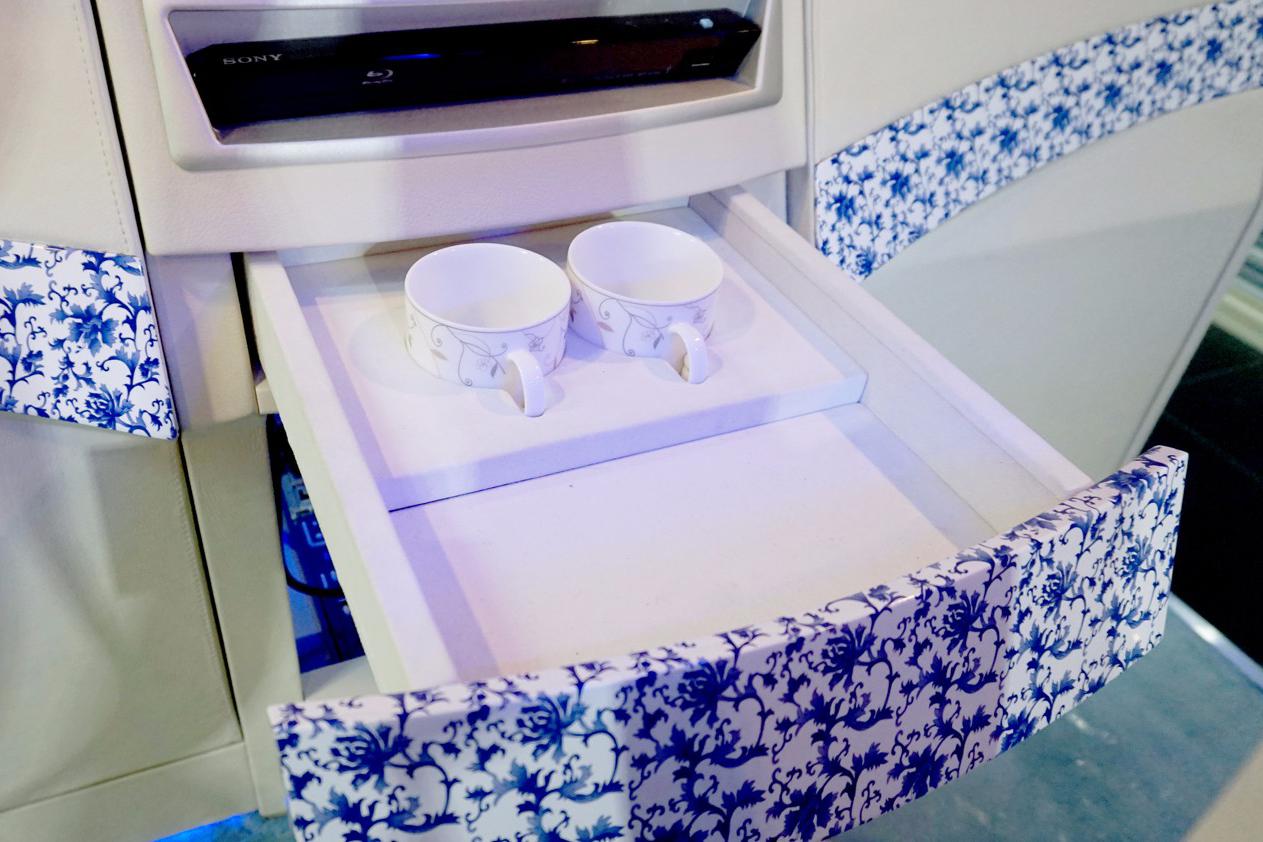 天青色等烟雨 而我在等你——奔驰唯雅诺青花瓷