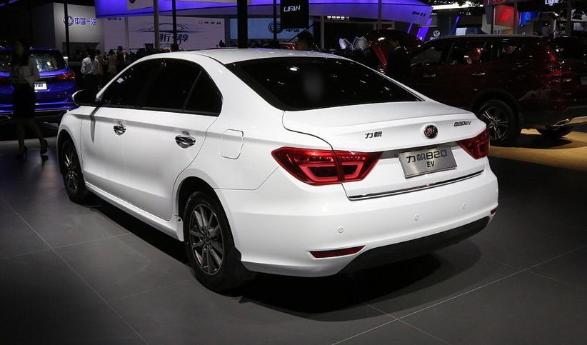 力帆820EV补贴前25.68万元起 实在是有点贵