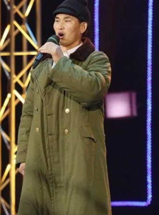 朱之文开猪蹄店生意红火,大衣哥自食其力,网友