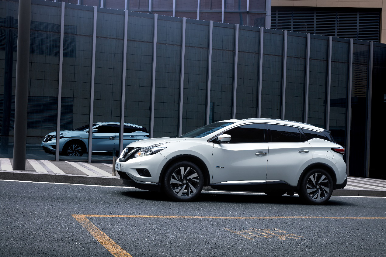 科技、智能升级大五座新款楼兰上市23.88万元