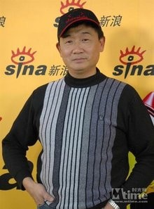 同样是娱乐圈知名女星，成龙示爱章子怡却打脸赵薇？