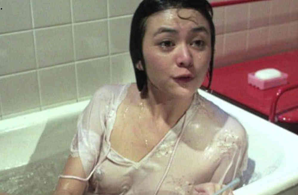 关之琳爱上“高尔夫球”的感觉，表示进四个球轻轻松松