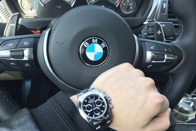 据说世界上只有两类人：开宝马的，和玩劳力士的！