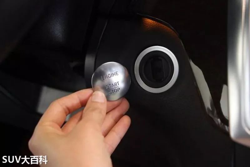 导购丨这些本该成对的配置非得拆开卖,车企的心思你还不懂吗?