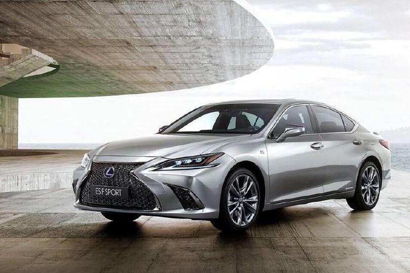 雷克萨斯ES即便不国产, 竞争力也丝毫不比BBA低