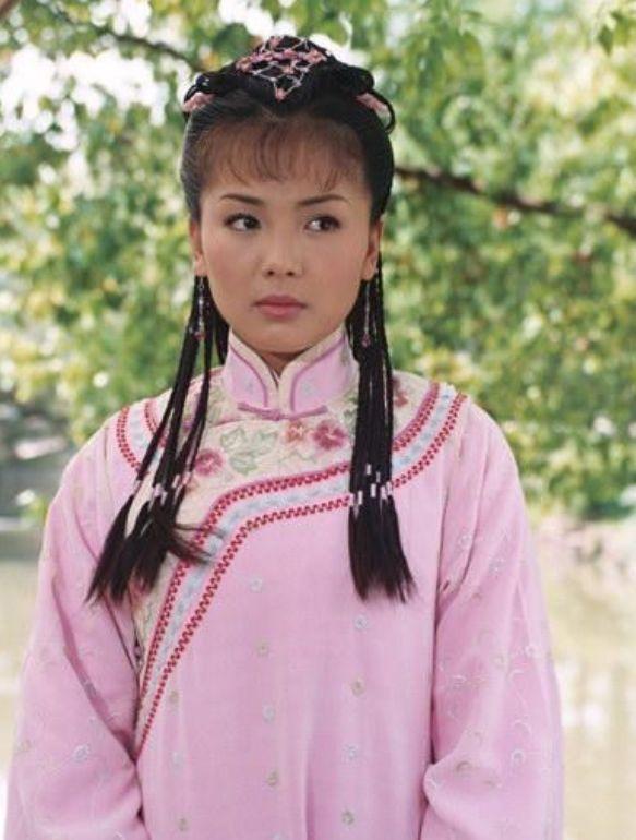 这三部电视剧居然是刘涛主演的，当时的扮相好清纯啊，简直太美了