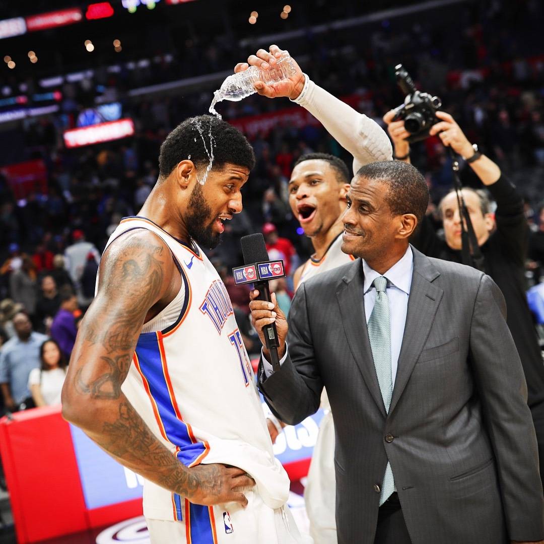 重磅来了!Woj报道,保罗-乔治已经承诺和雷霆续