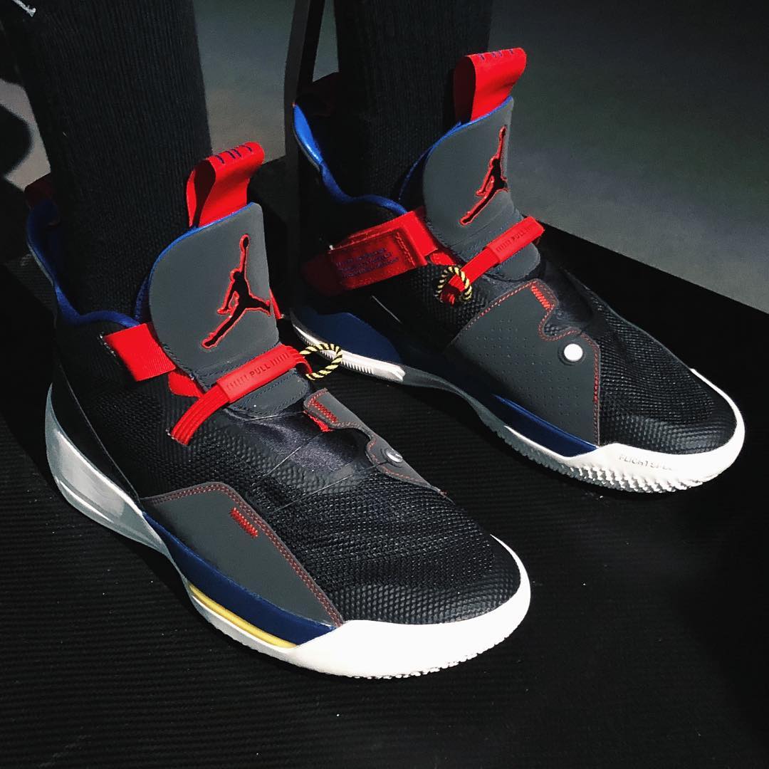 Air Jordan 33 的几个配色,这5双里郭艾伦的PE