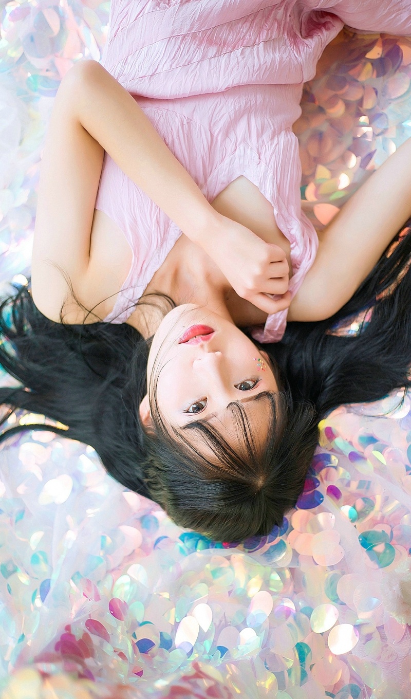 甜美少女私房粉红连衣裙美丽可人写真集 @微相册 @微博摄影_新浪看点